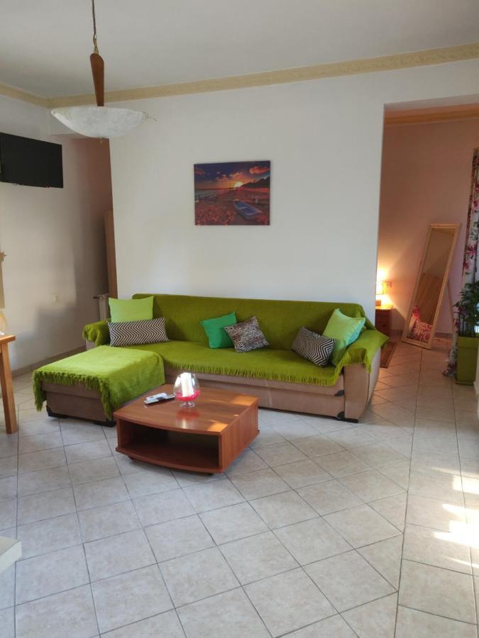 Holiday home Efi's